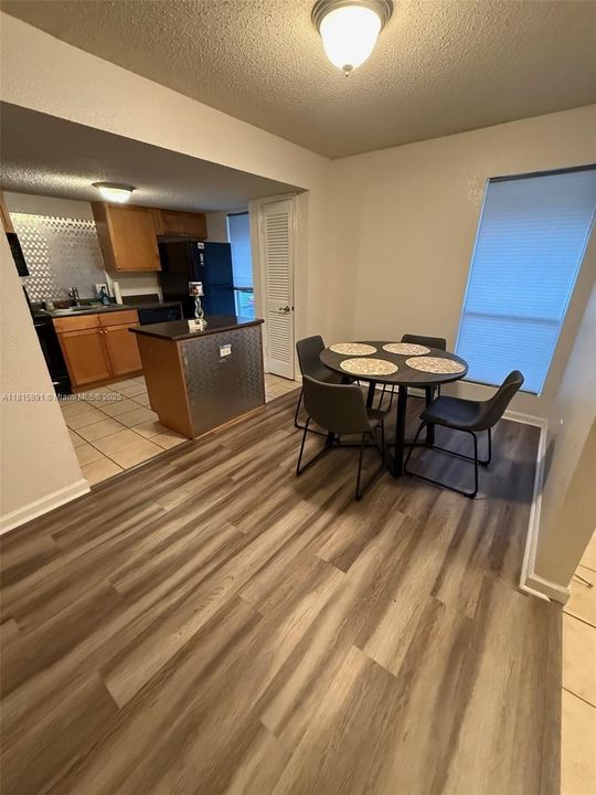 Activo con contrato: $124,700 (1 camas, 1 baños, 760 Pies cuadrados)