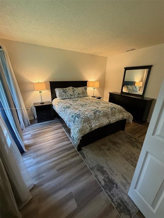 Activo con contrato: $124,700 (1 camas, 1 baños, 760 Pies cuadrados)