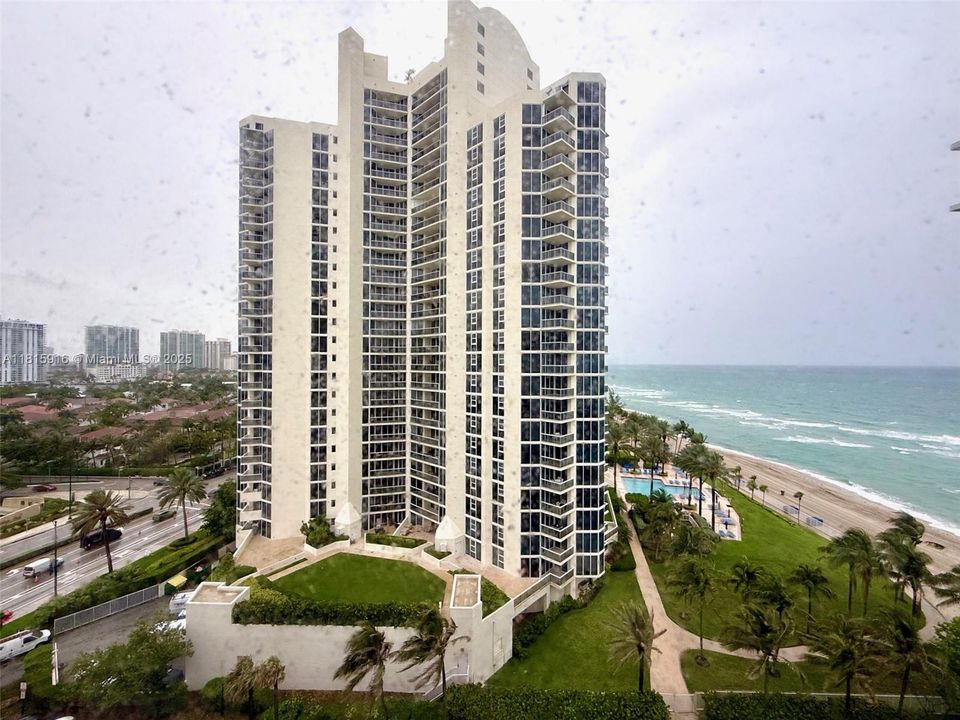 待售: $109,000 (0 贝兹, 1 浴室, 410 平方英尺)