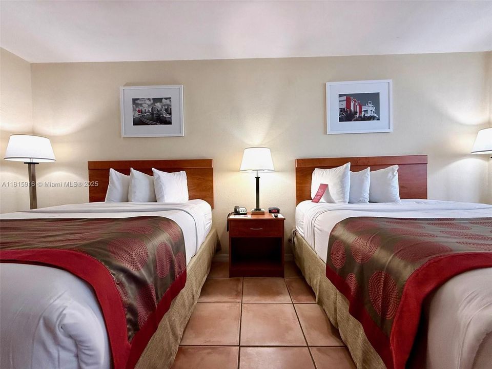 待售: $109,000 (0 贝兹, 1 浴室, 410 平方英尺)