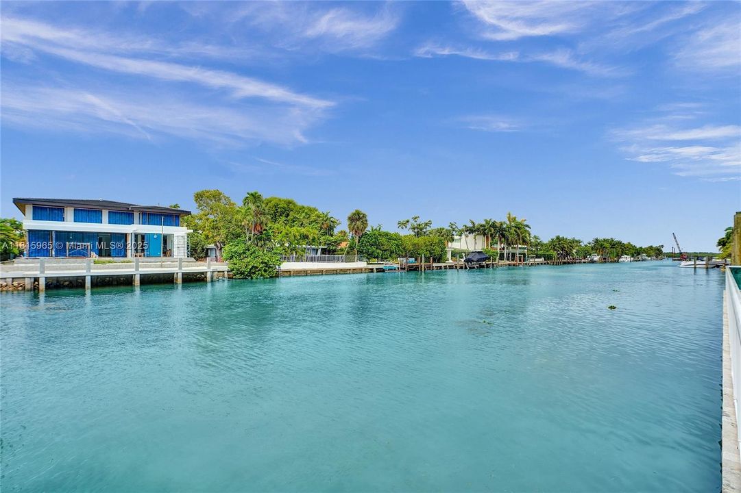 最近售出: $395,000 (1 贝兹, 2 浴室, 895 平方英尺)