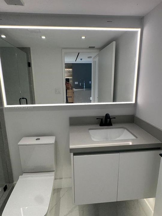 待售: $325,000 (1 贝兹, 1 浴室, 593 平方英尺)