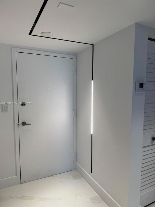 待售: $325,000 (1 贝兹, 1 浴室, 593 平方英尺)