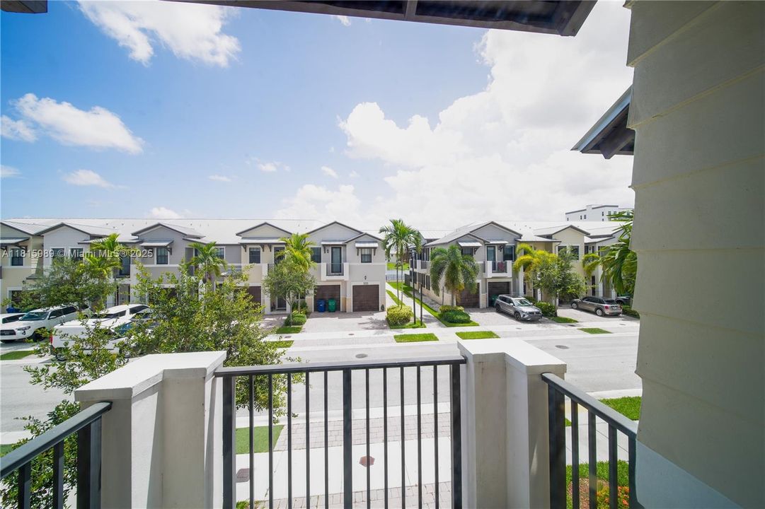 Recently Rented: $4,300 (4 beds, 3 baths, 2156 Square Feet)