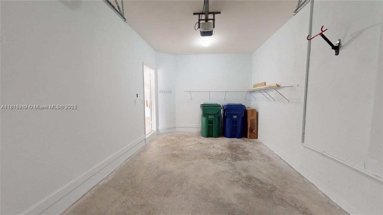 Recently Rented: $4,300 (4 beds, 3 baths, 2156 Square Feet)