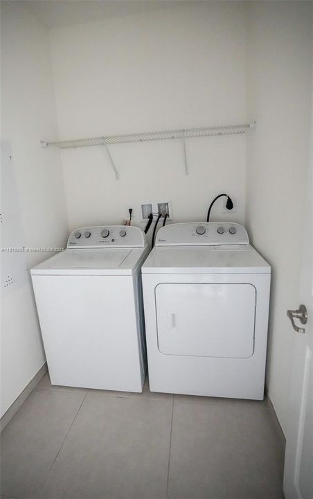 Recently Rented: $4,300 (4 beds, 3 baths, 2156 Square Feet)