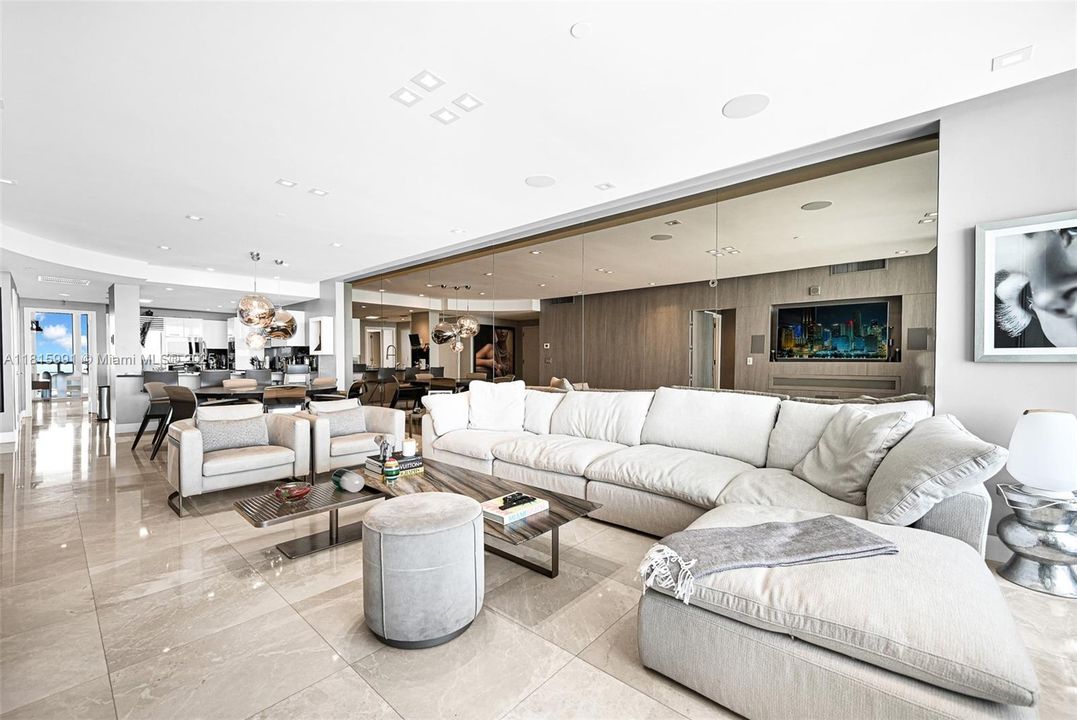 На продажу: $2,995,000 (3 спален, 3 ванн, 1933 Квадратных фут)