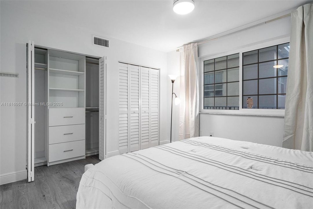 最近售出: $695,000 (3 贝兹, 2 浴室, 1380 平方英尺)