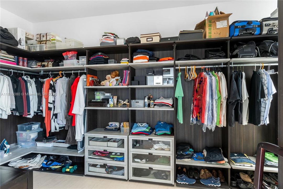 En Venta: $8,800,000 (4 camas, 5 baños, 3882 Pies cuadrados)