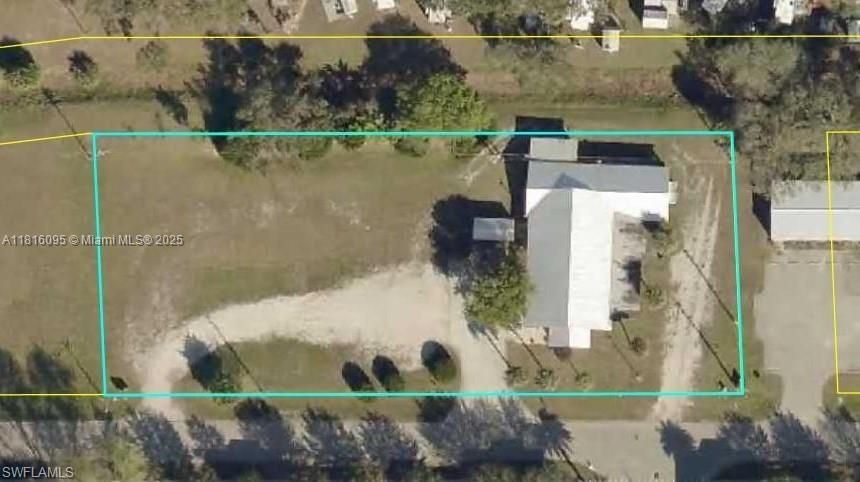 140 JAYCEE LIONS DRLABELLE, FL 33935