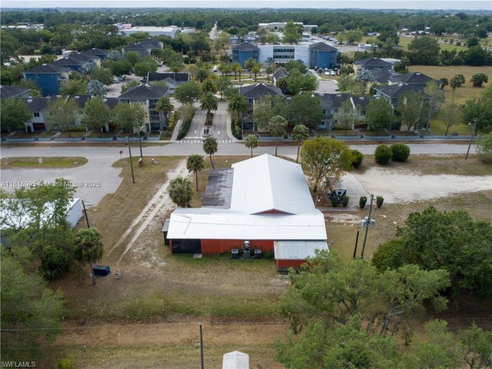 140 JAYCEE LIONS DRLABELLE, FL 33935