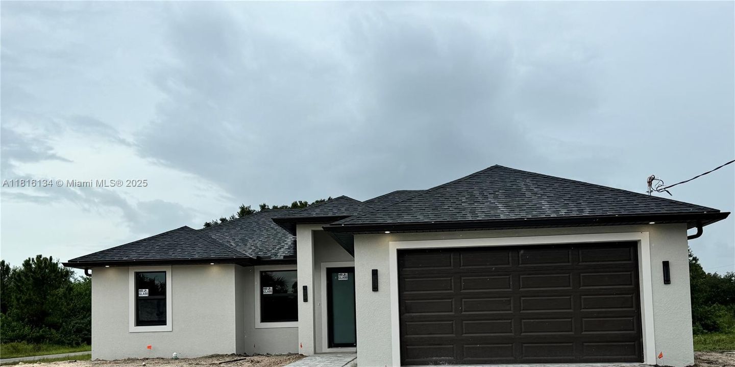 В аренду: $2,400 (3 спален, 2 ванн, 0 Квадратных фут)