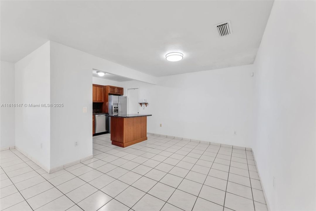 На продажу: $790,000 (3 спален, 2 ванн, 1796 Квадратных фут)