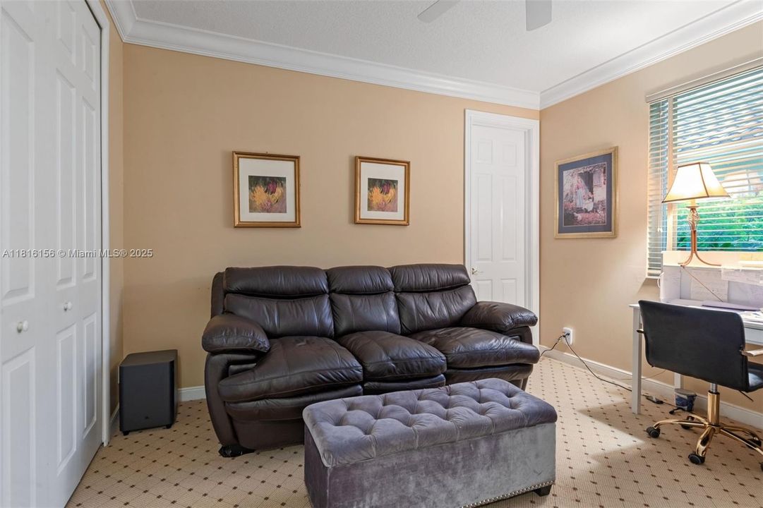 Recently Sold: $2,200,000 (3 beds, 3 baths, 3509 Square Feet)