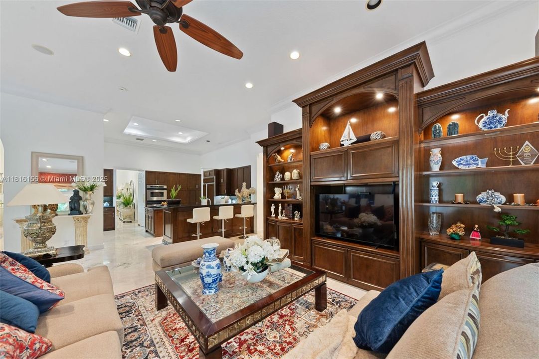 Recently Sold: $2,200,000 (3 beds, 3 baths, 3509 Square Feet)