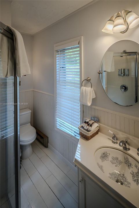 For Sale: $1,850,000 (5 beds, 4 baths, 3714 Square Feet)