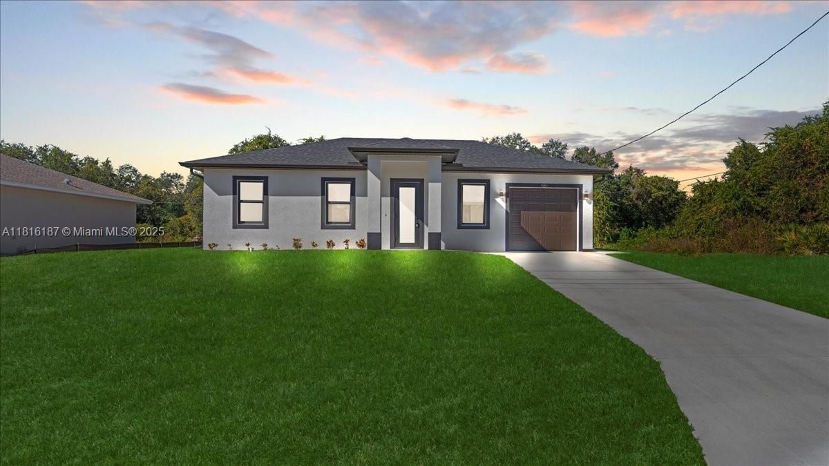 Под контрактом: $255,000 (3 спален, 2 ванн, 0 Квадратных фут)