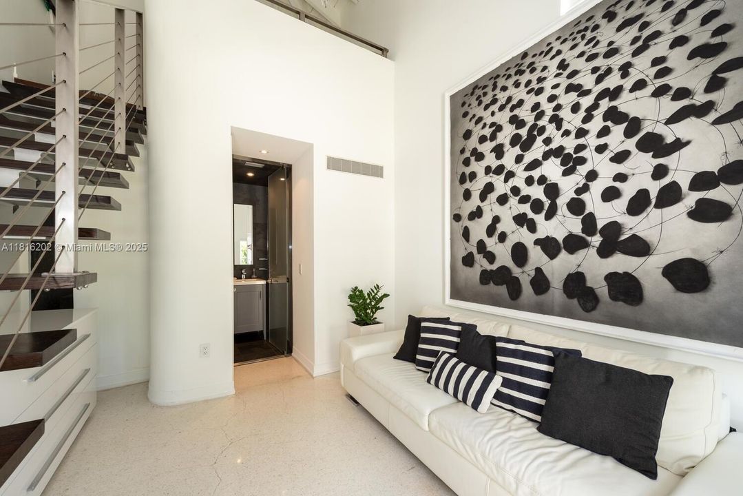 En Venta: $4,950,000 (4 camas, 4 baños, 3725 Pies cuadrados)