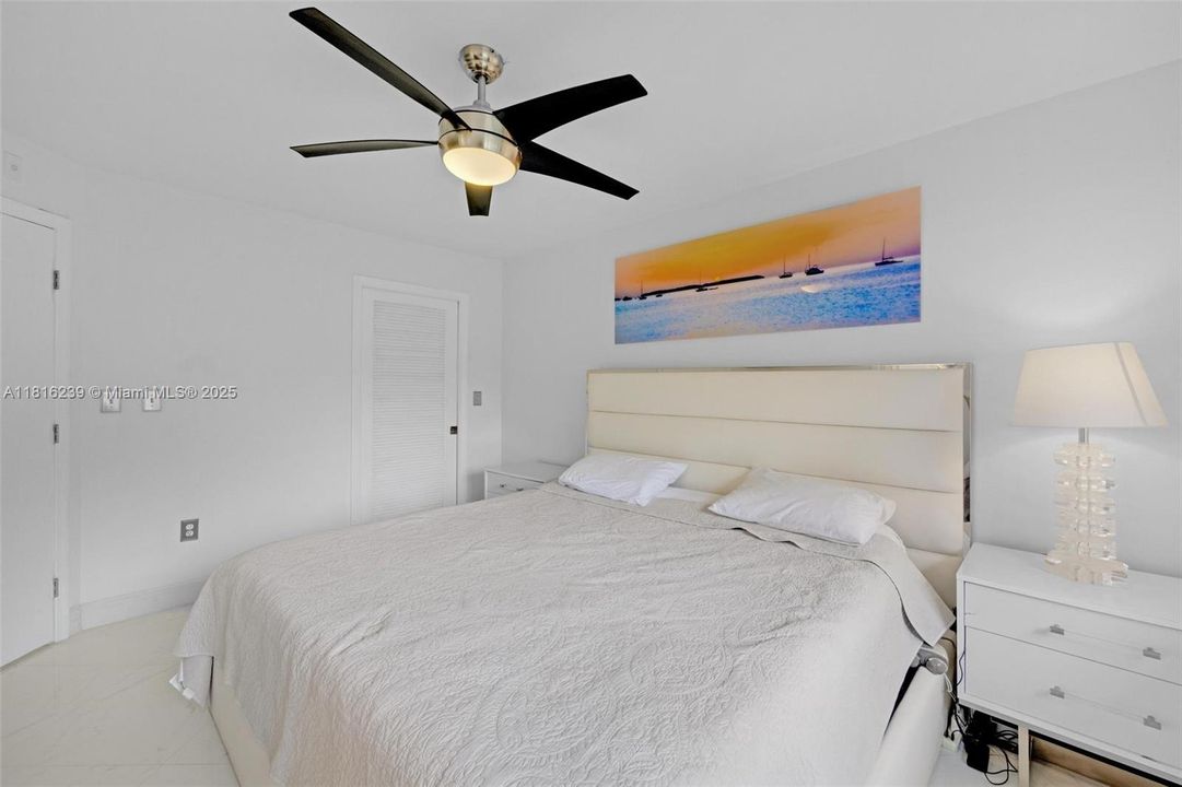 En Venta: $294,750 (2 camas, 2 baños, 850 Pies cuadrados)