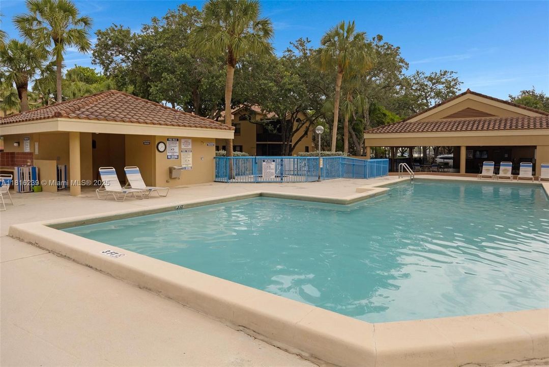 En Venta: $294,750 (2 camas, 2 baños, 850 Pies cuadrados)