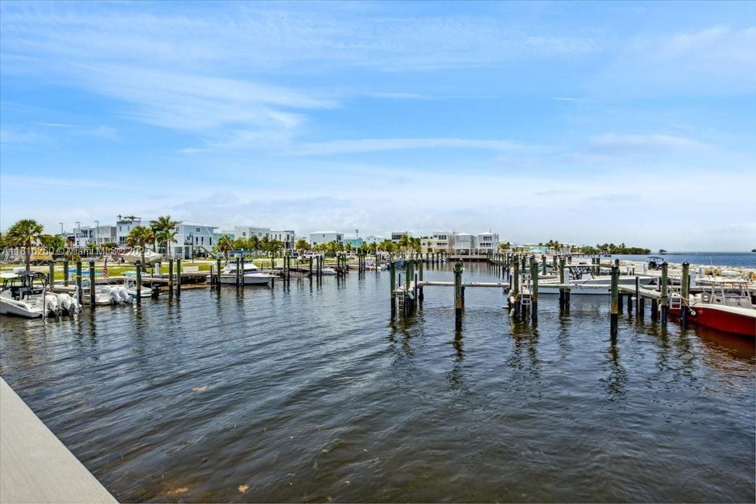 En Venta: $345,000 (0.04 acres)