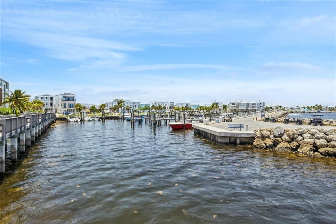 En Venta: $345,000 (0.04 acres)