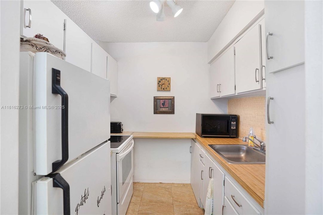 待售: $99,900 (1 贝兹, 1 浴室, 625 平方英尺)