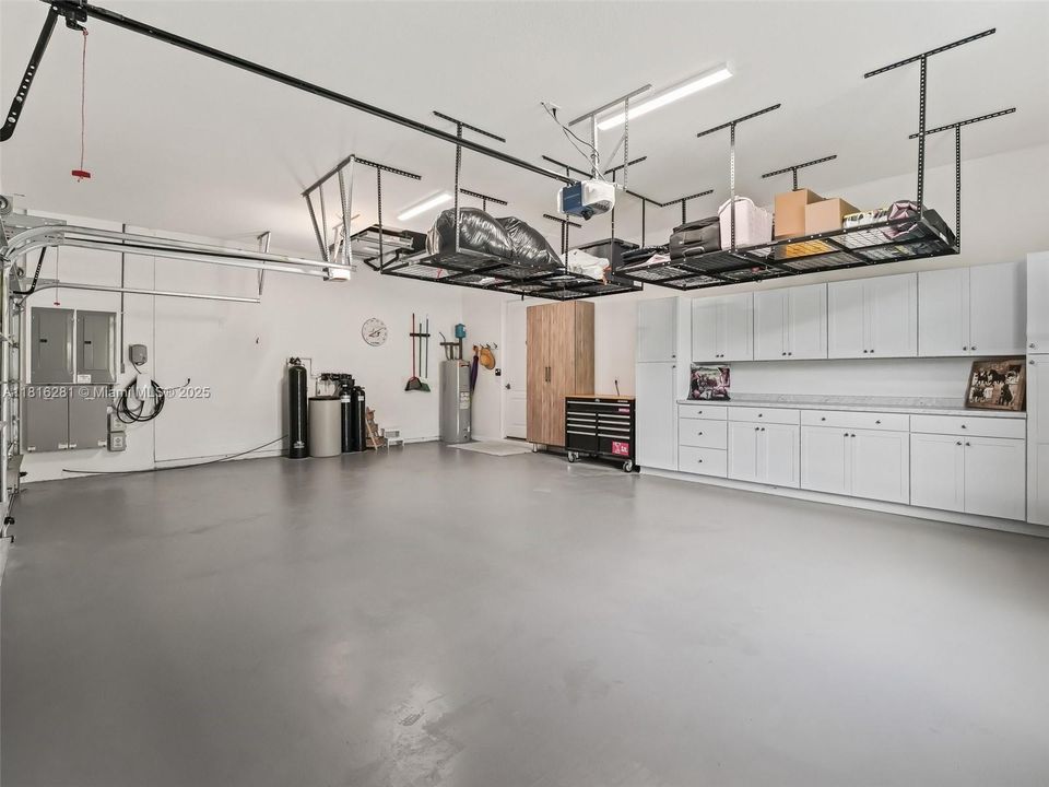 For Sale: $1,795,000 (4 beds, 3 baths, 3641 Square Feet)