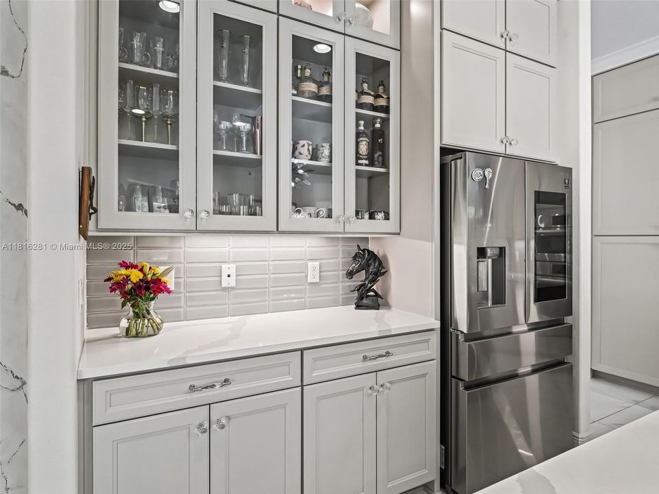 For Sale: $1,795,000 (4 beds, 3 baths, 3641 Square Feet)