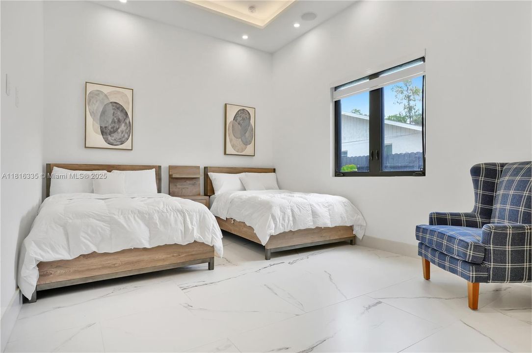 На продажу: $872,999 (3 спален, 2 ванн, 1900 Квадратных фут)