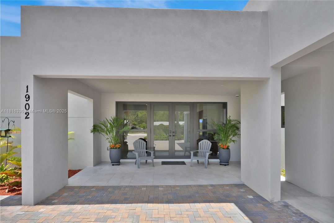 На продажу: $872,999 (3 спален, 2 ванн, 1900 Квадратных фут)