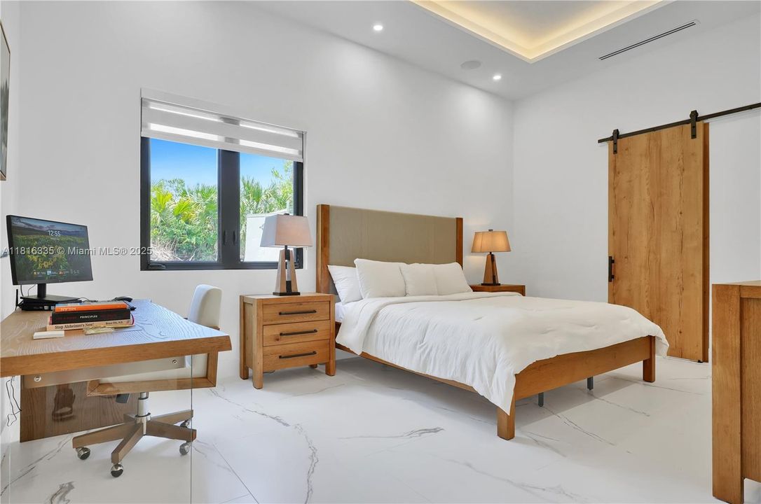 На продажу: $872,999 (3 спален, 2 ванн, 1900 Квадратных фут)