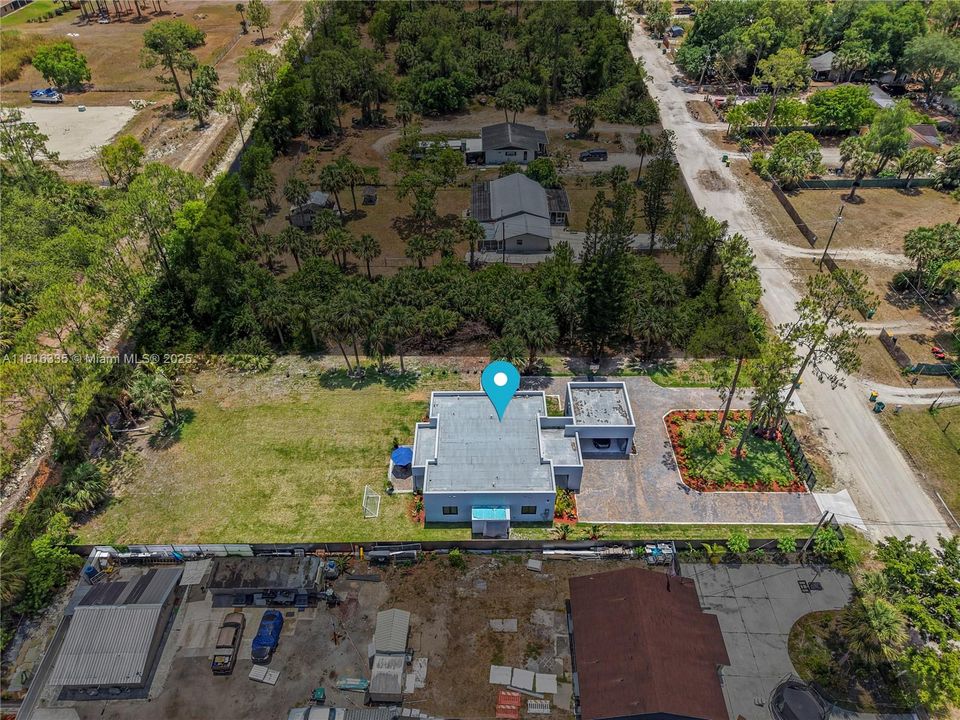 На продажу: $872,999 (3 спален, 2 ванн, 1900 Квадратных фут)