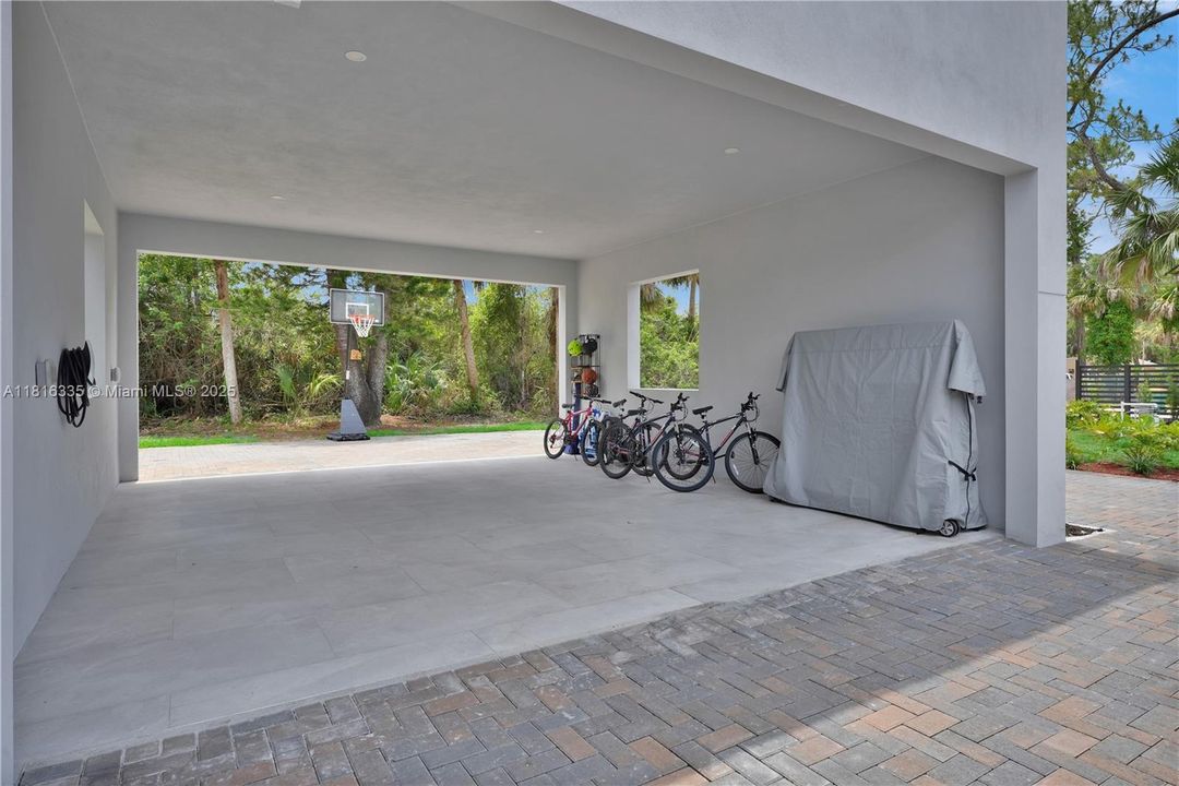 На продажу: $872,999 (3 спален, 2 ванн, 1900 Квадратных фут)