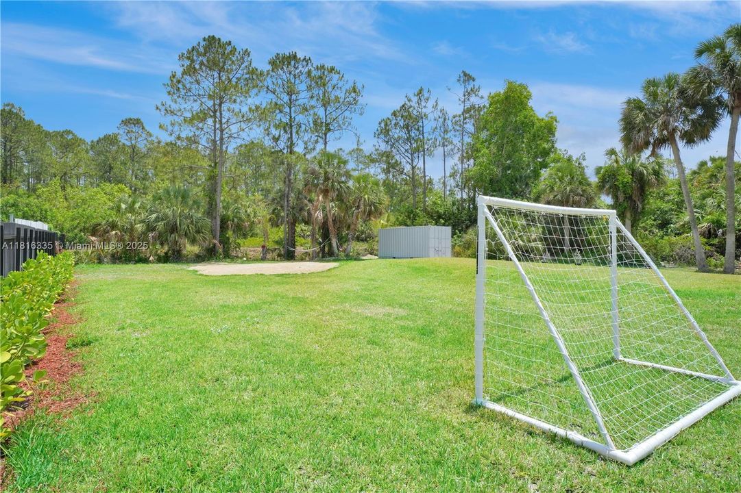 На продажу: $872,999 (3 спален, 2 ванн, 1900 Квадратных фут)