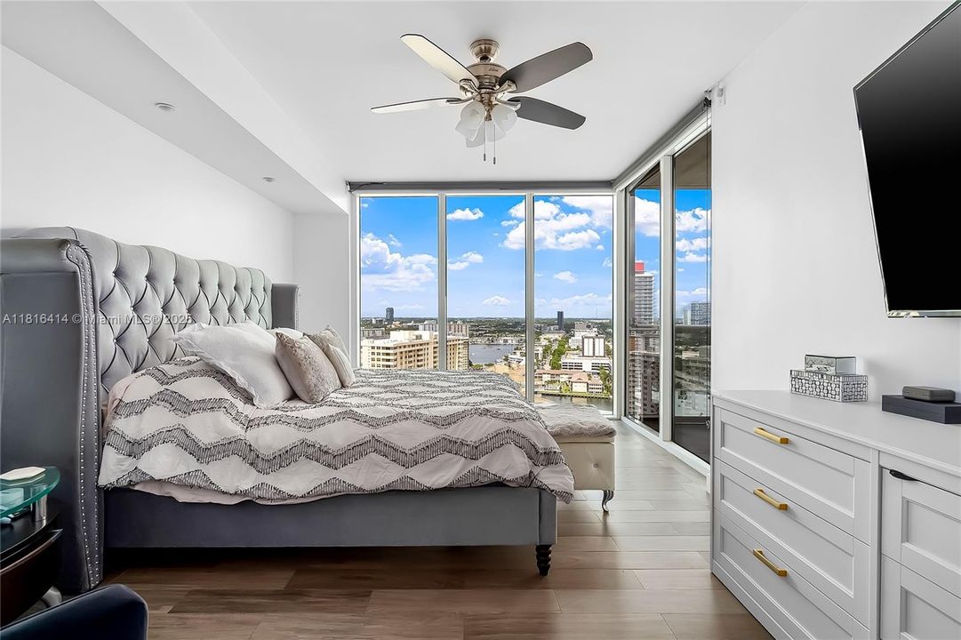 На продажу: $969,999 (3 спален, 3 ванн, 1571 Квадратных фут)