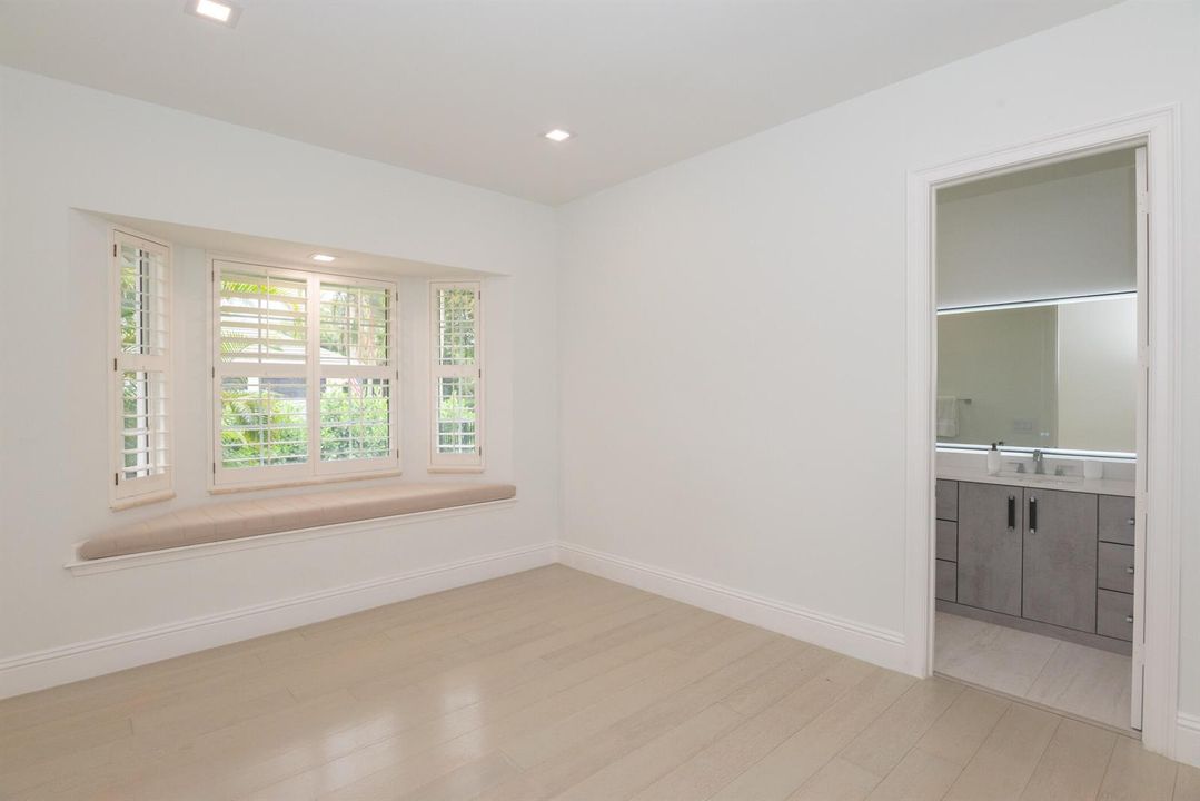 Guest Bedroom 4