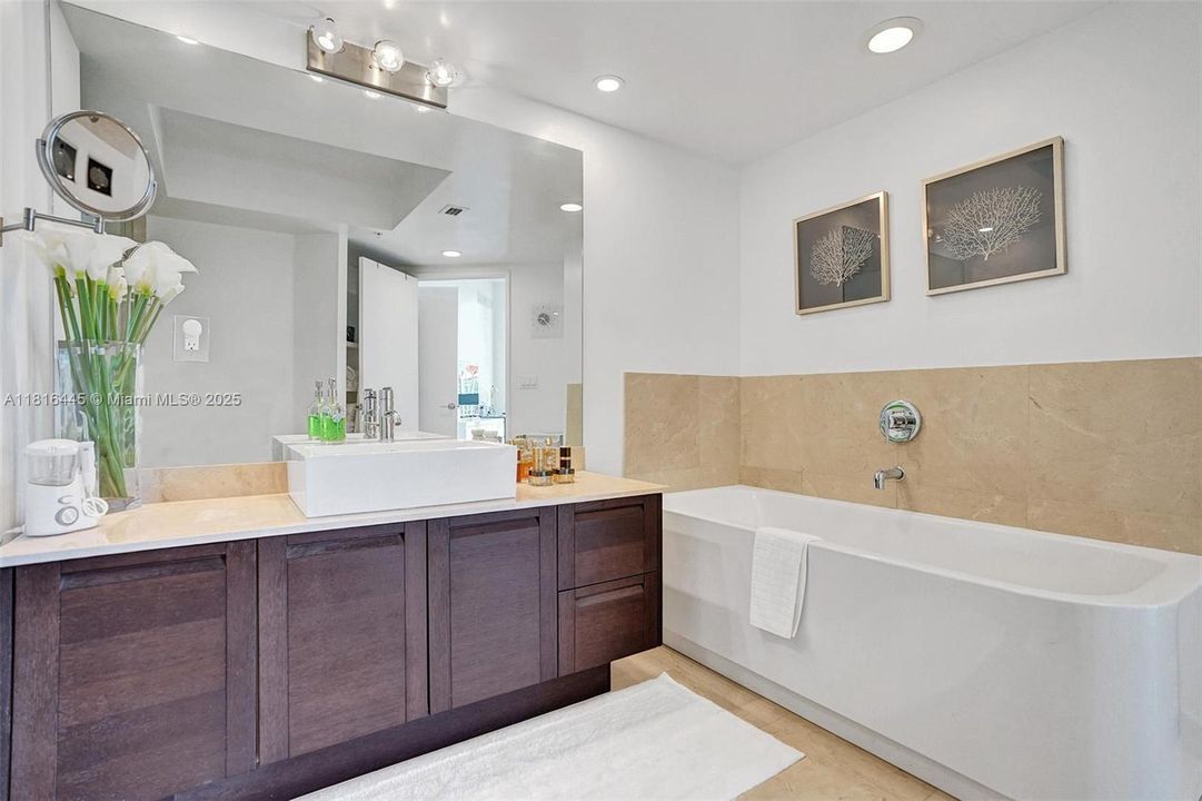 待售: $899,000 (3 贝兹, 2 浴室, 1458 平方英尺)