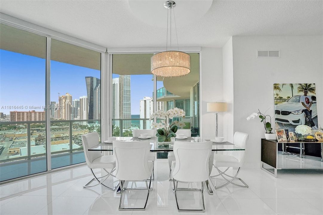 待售: $899,000 (3 贝兹, 2 浴室, 1458 平方英尺)