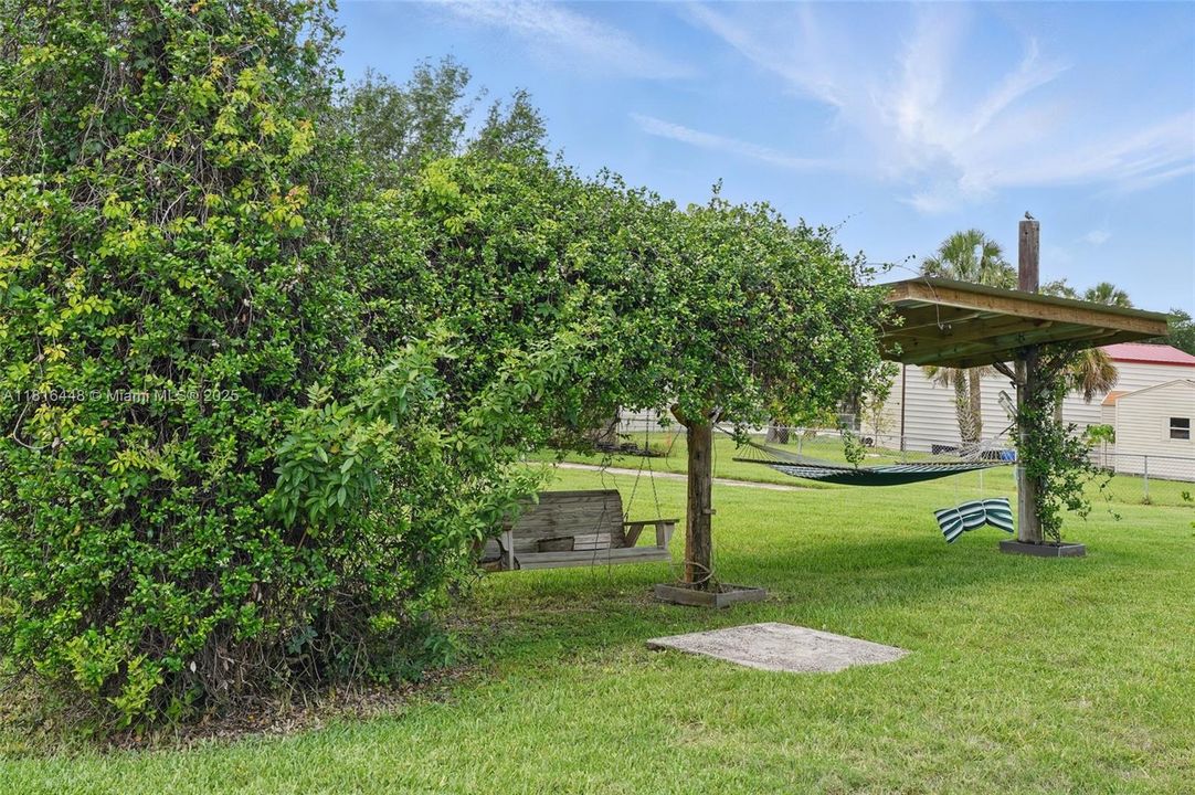 最近售出: $734,900 (3 贝兹, 2 浴室, 2392 平方英尺)