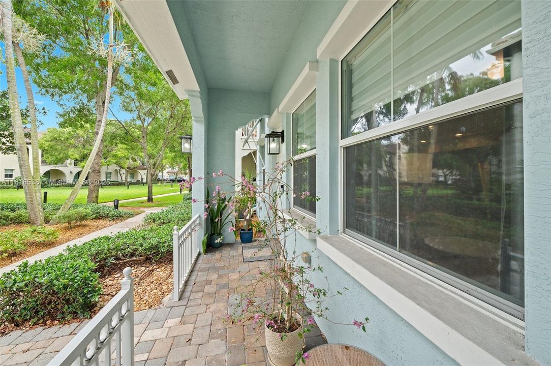 На продажу: $615,000 (3 спален, 3 ванн, 1770 Квадратных фут)