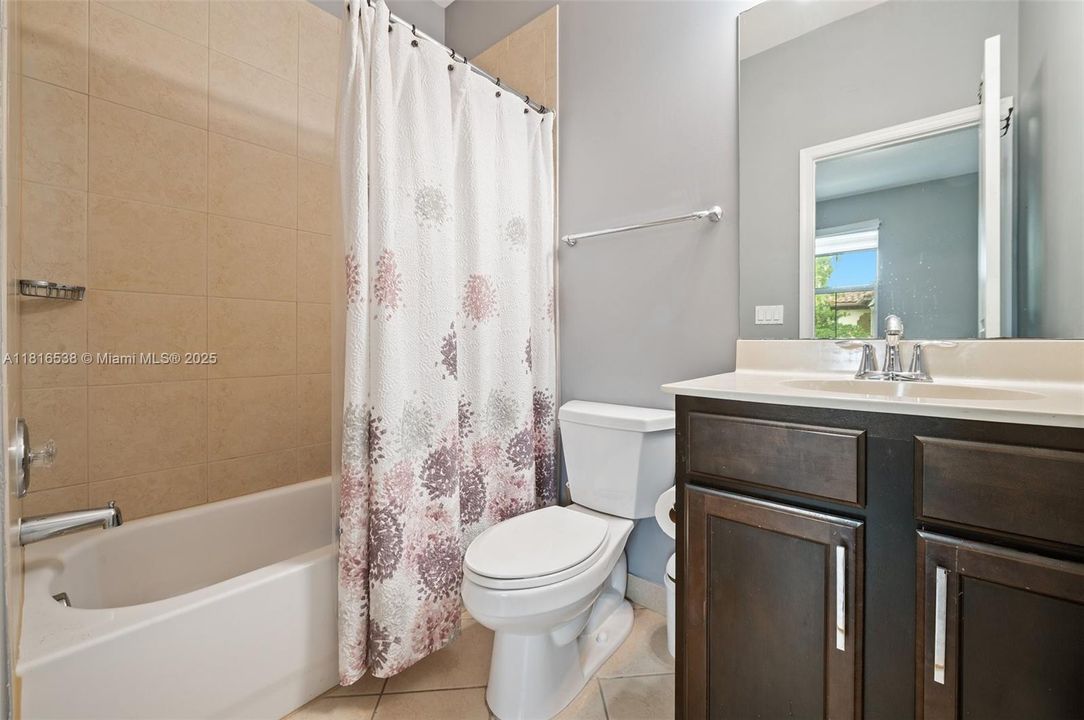 На продажу: $615,000 (3 спален, 3 ванн, 1770 Квадратных фут)