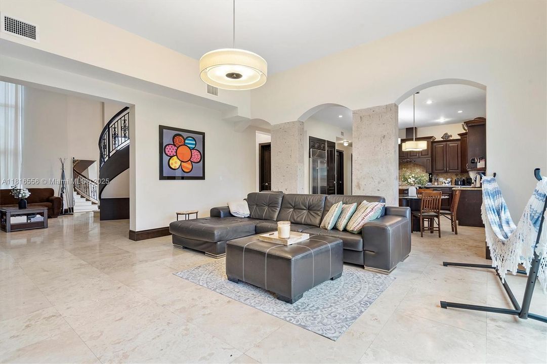 For Sale: $3,790,000 (5 beds, 4 baths, 4545 Square Feet)