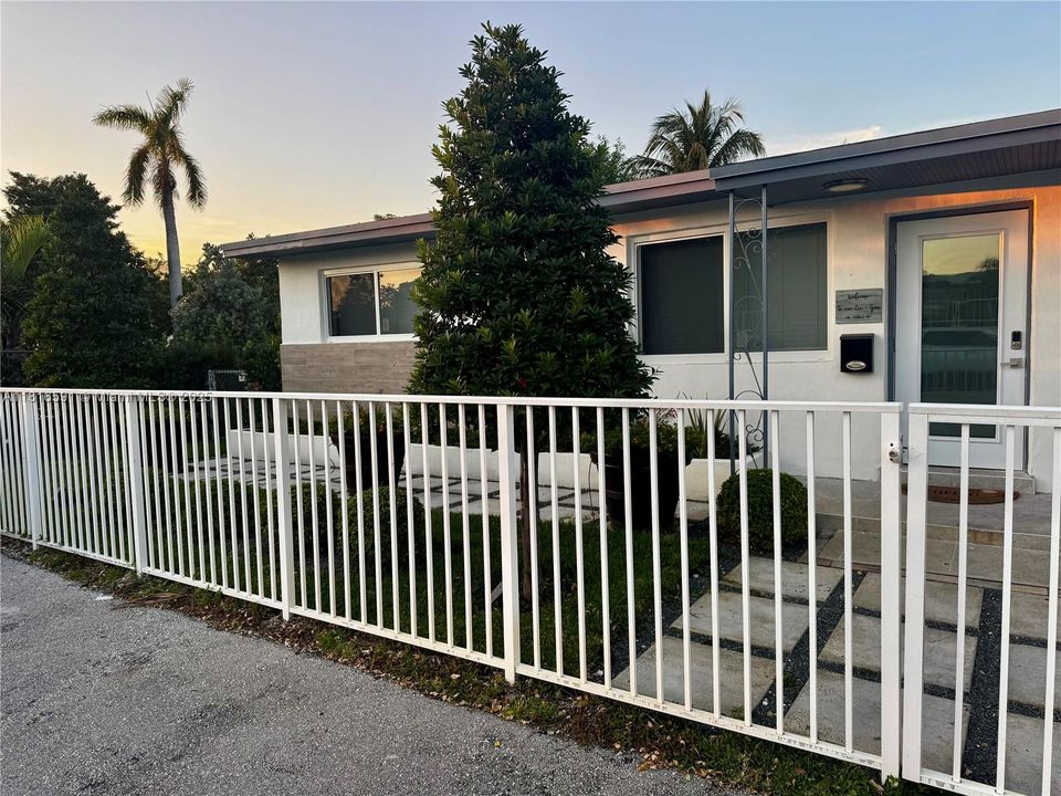 For Sale: $780,000 (0 beds, 0 baths, 1624 Square Feet)