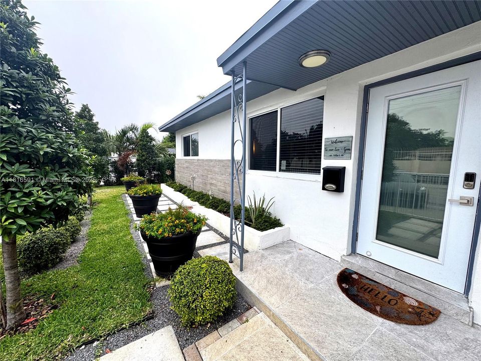 For Sale: $780,000 (0 beds, 0 baths, 1624 Square Feet)