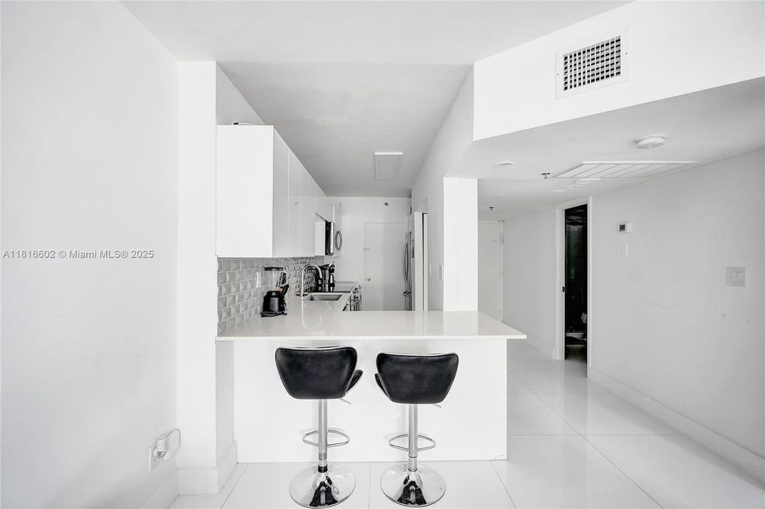 Recently Sold: $420,000 (0 beds, 1 baths, 550 Square Feet)