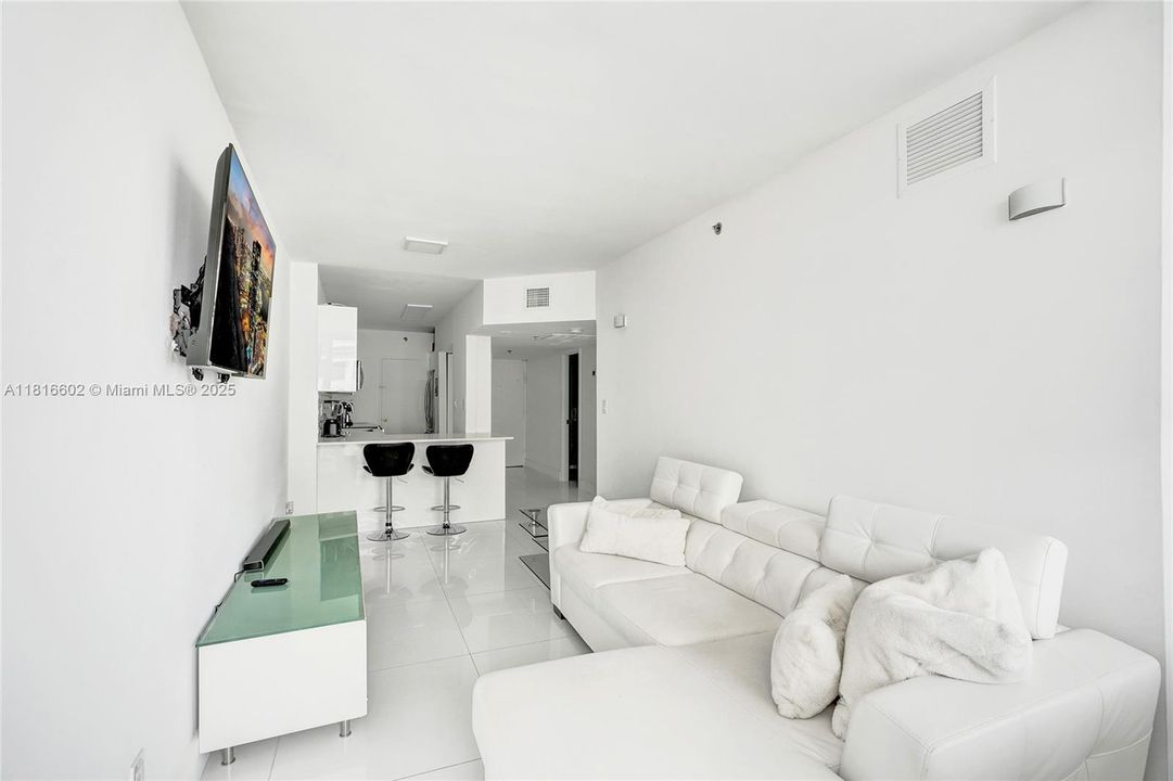 Recently Sold: $420,000 (0 beds, 1 baths, 550 Square Feet)