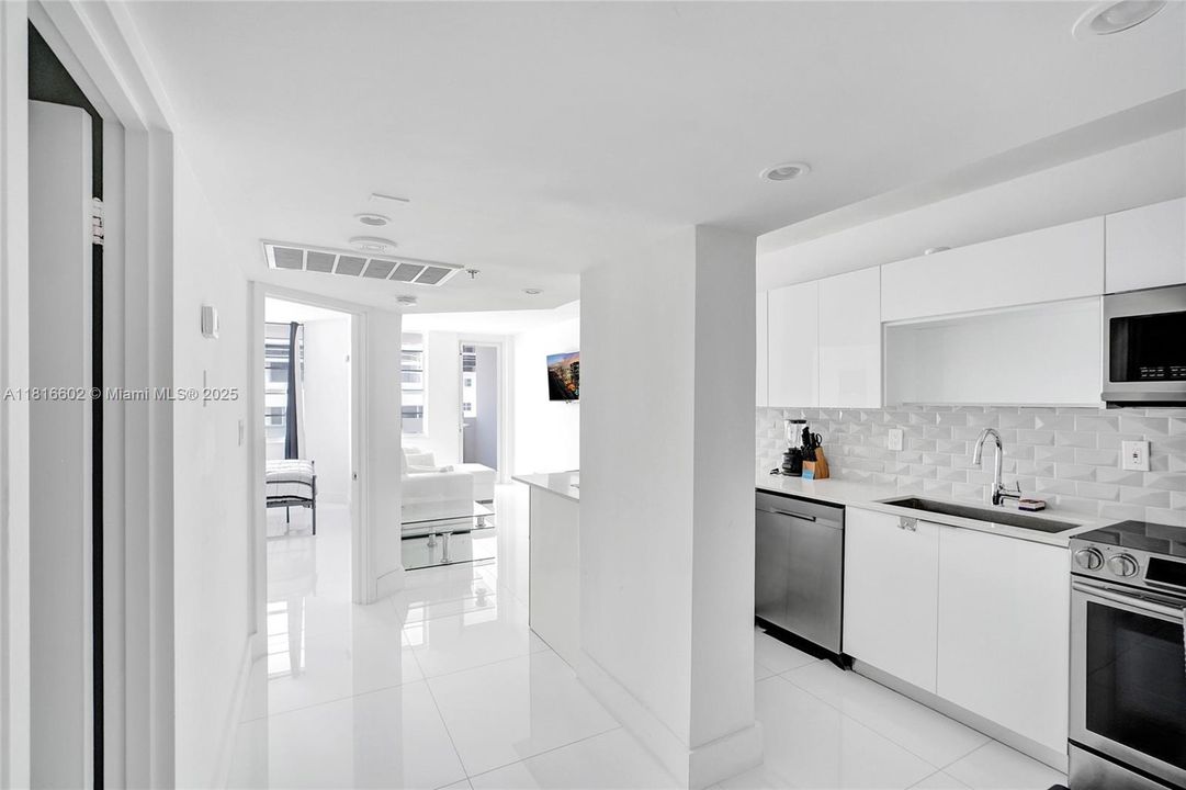 Recently Sold: $420,000 (0 beds, 1 baths, 550 Square Feet)