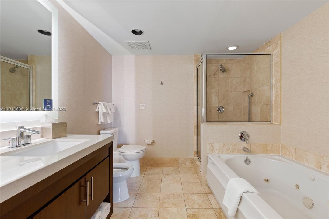 待售: $875,000 (3 贝兹, 3 浴室, 1860 平方英尺)