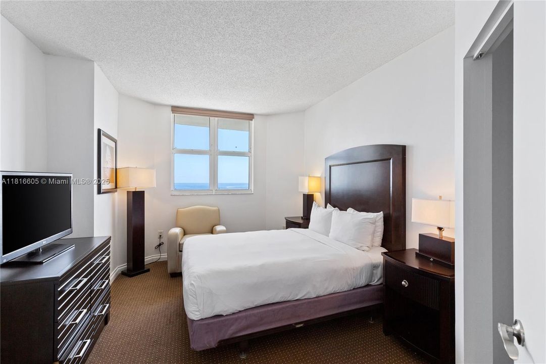 待售: $875,000 (3 贝兹, 3 浴室, 1860 平方英尺)